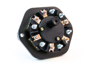 7-Way Receptacle, Split Pin, 40A Circuit Breakers